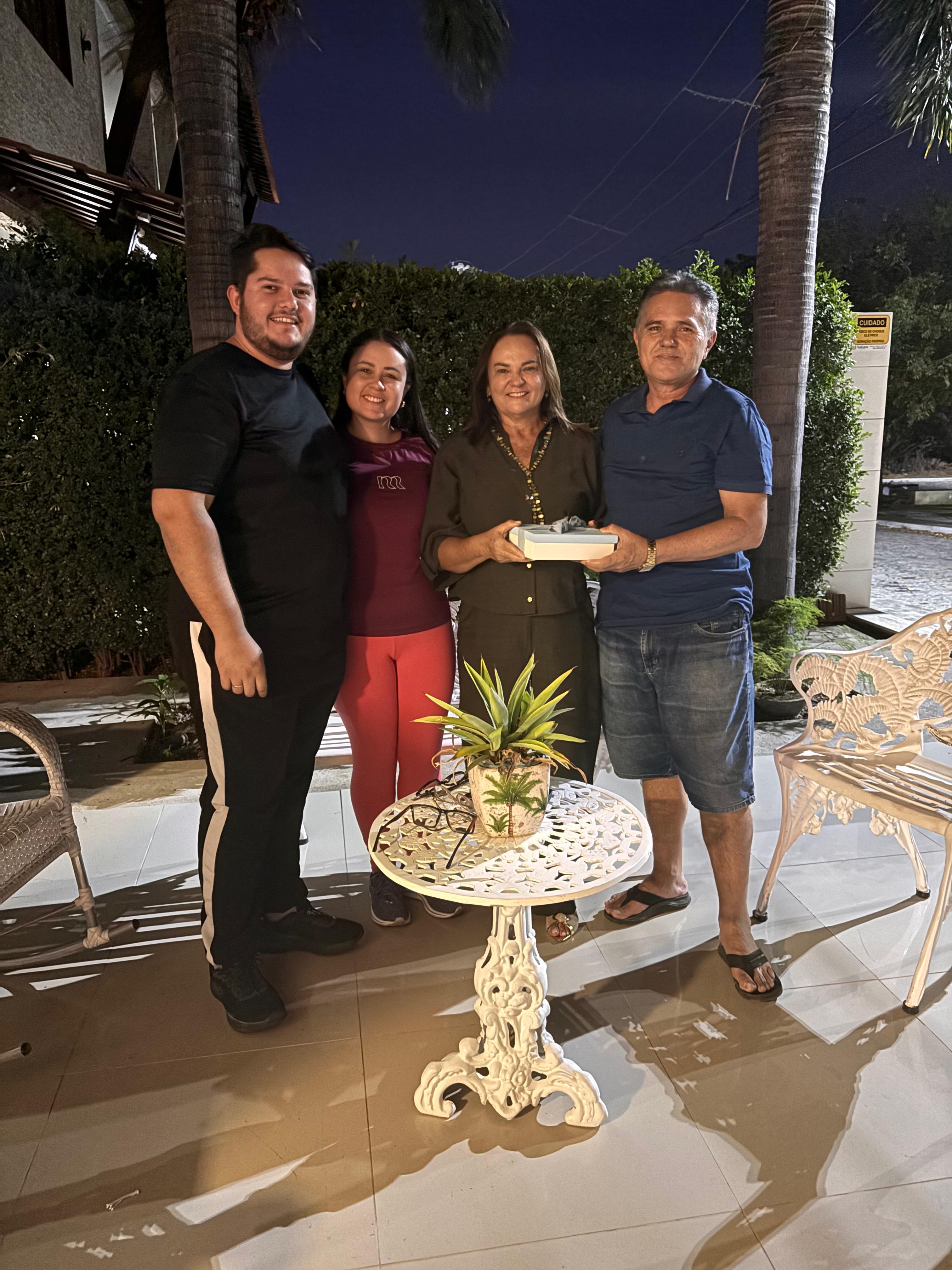 Entrega dos convites aos padrinhos